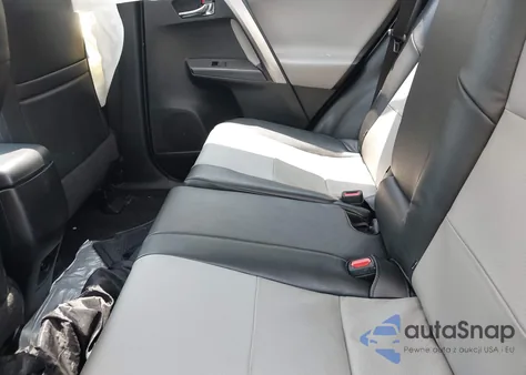 2018 Toyota Rav4 Xle z USA, uszkodzony, nr VIN JTMRFREV4JJ192761